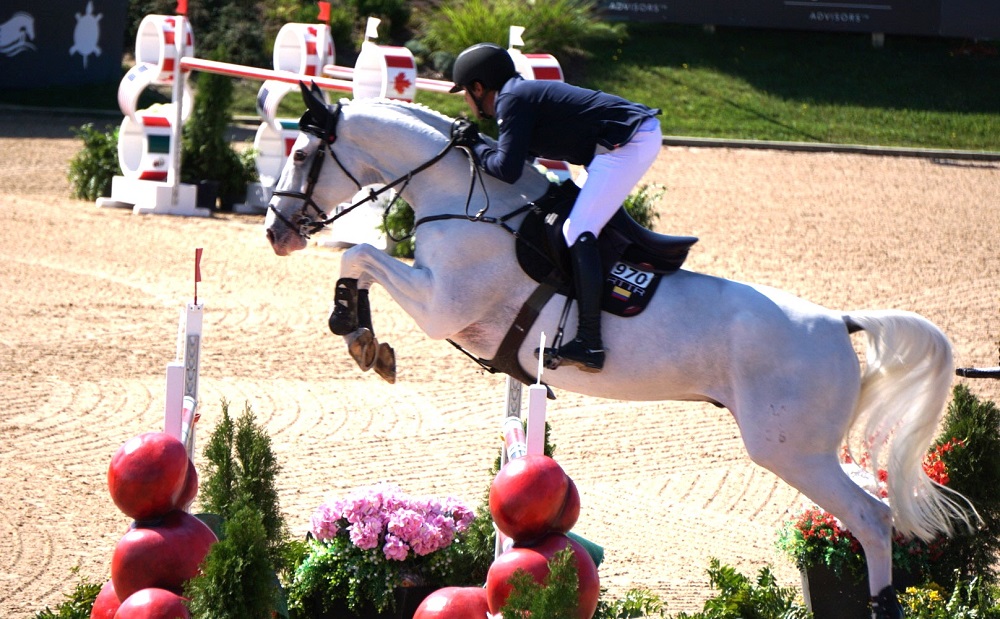 Roberto Rider Riders & Horses for the Traverse City Spring Horse Show CSI 3* – JUMPER ...