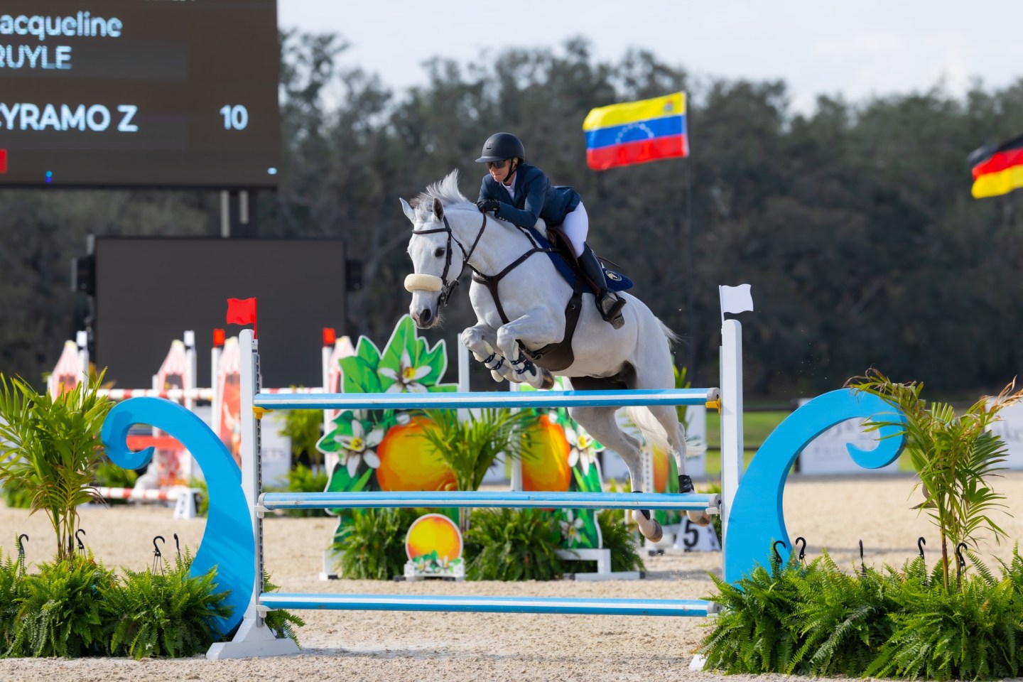 Jacqueline Ruyle & Cyramo Z Race to the Podium in the $32,000 Estates ...